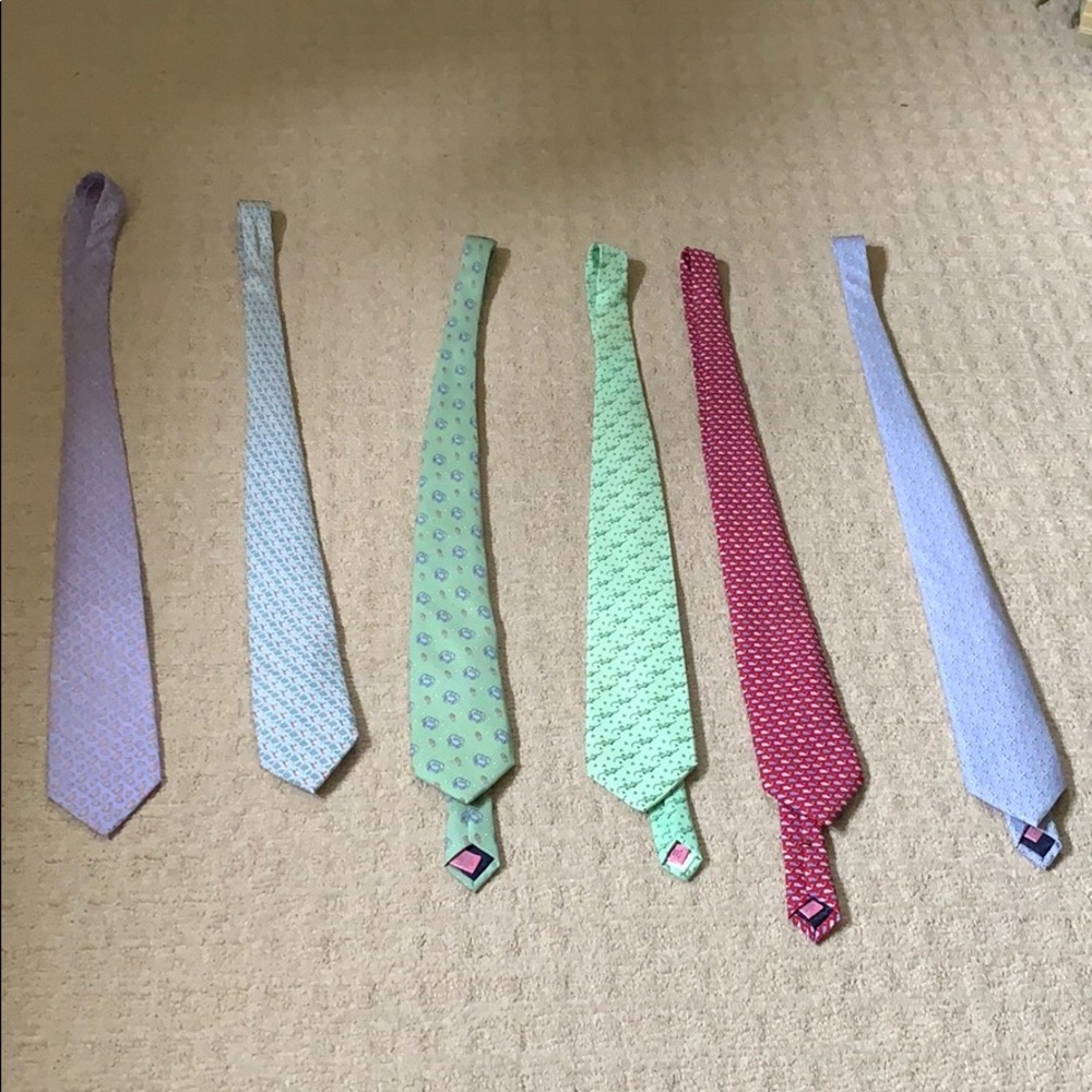 Vineyard Vines Ties (can buy seperarely!!)